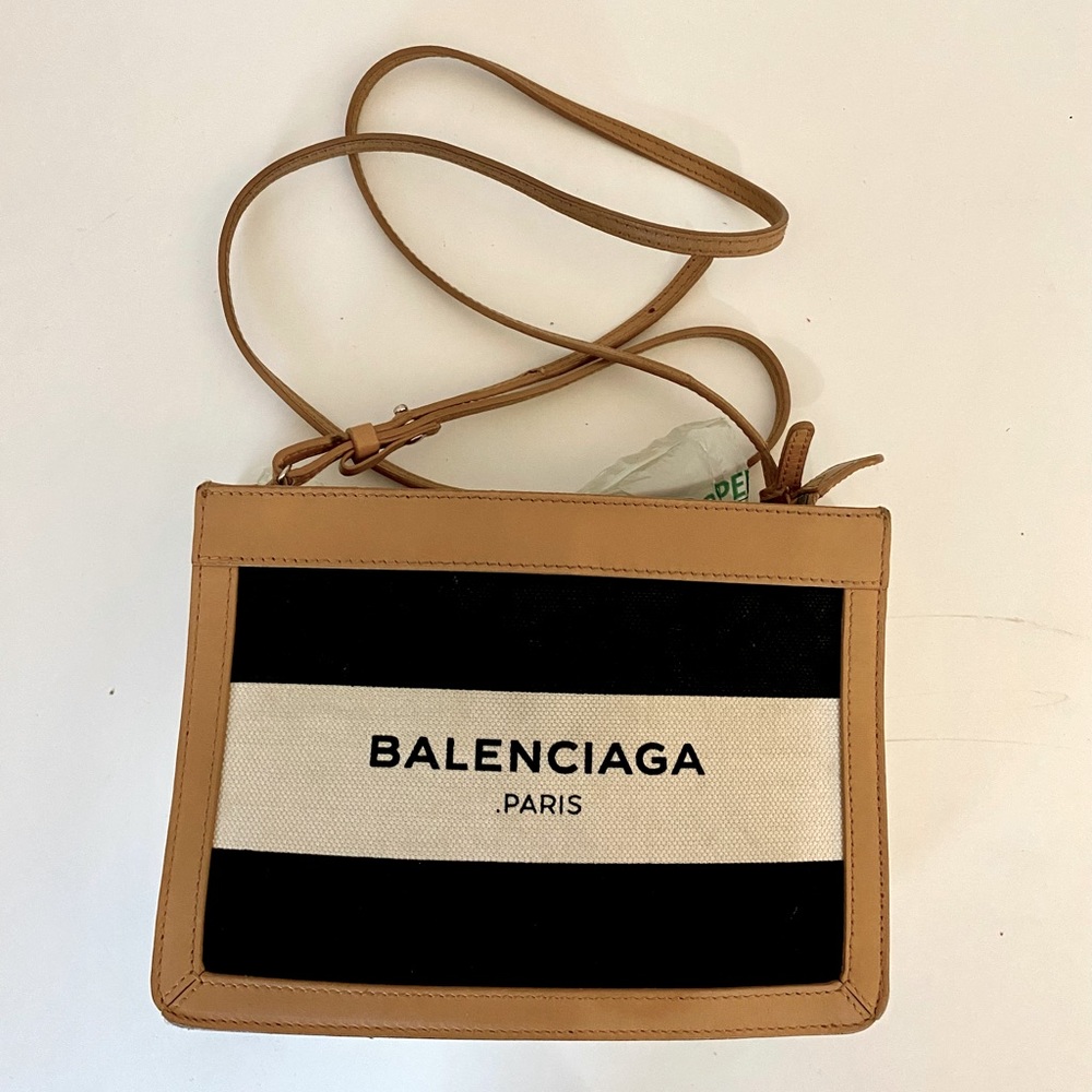 BALENCIAGA navy pochette